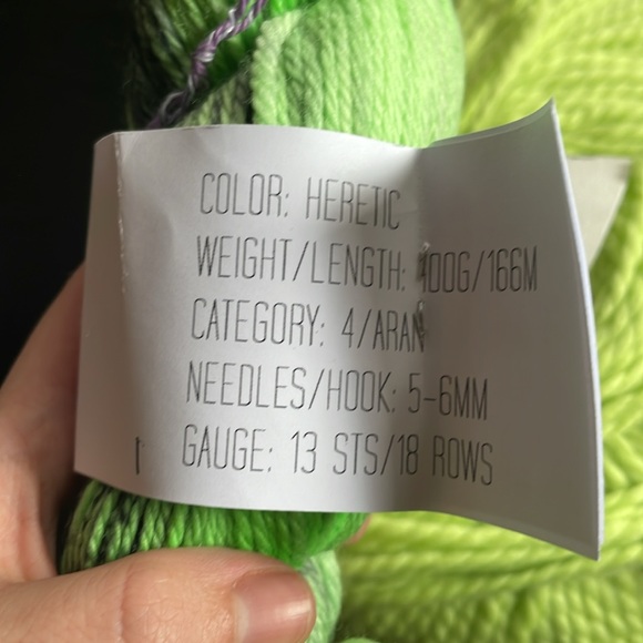 Neon yarn bundle - Picture 6 of 6